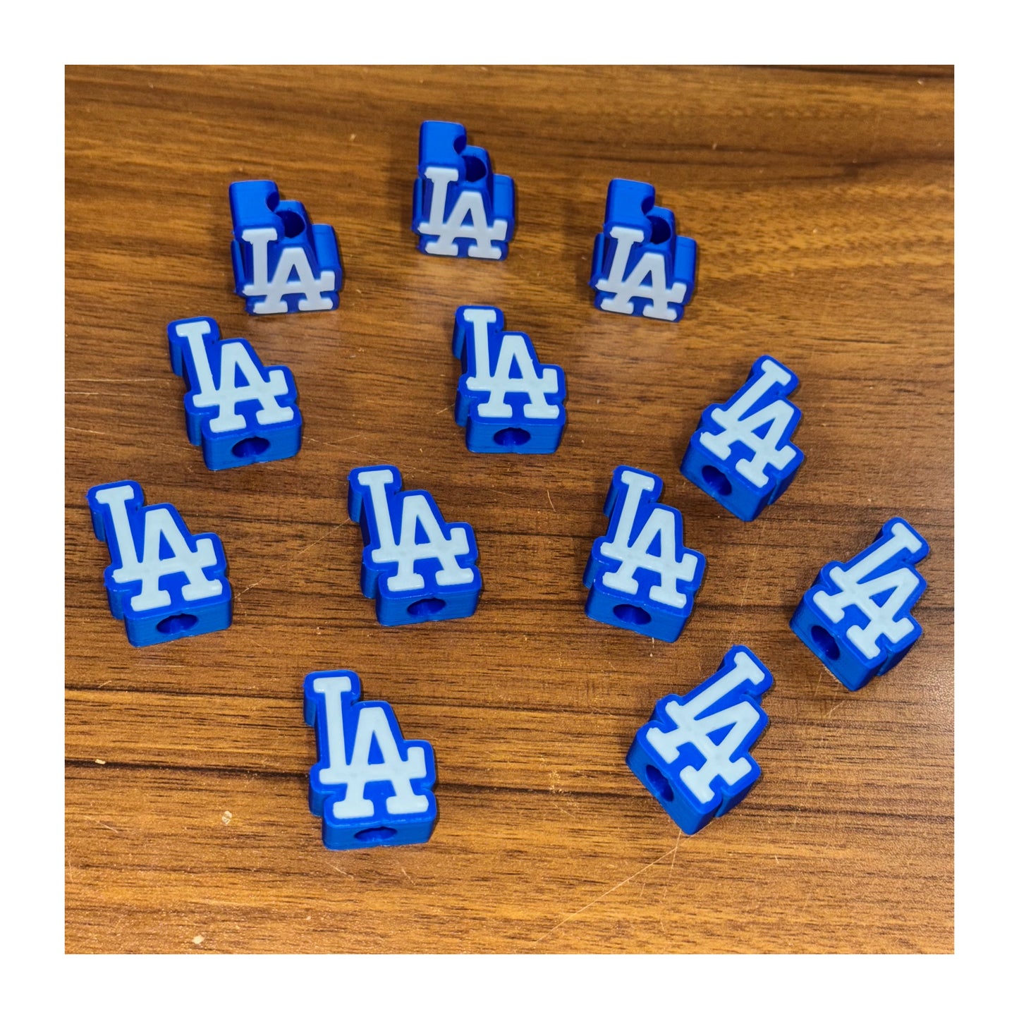 12 PCS LA DODGERS STRAW DECORATIONS - SPORTS